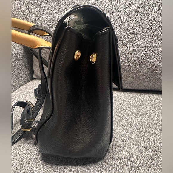 Preowned Danielle Nicole Hufflepuff Harry Potter Mini Backpack - Picture 12 of 16